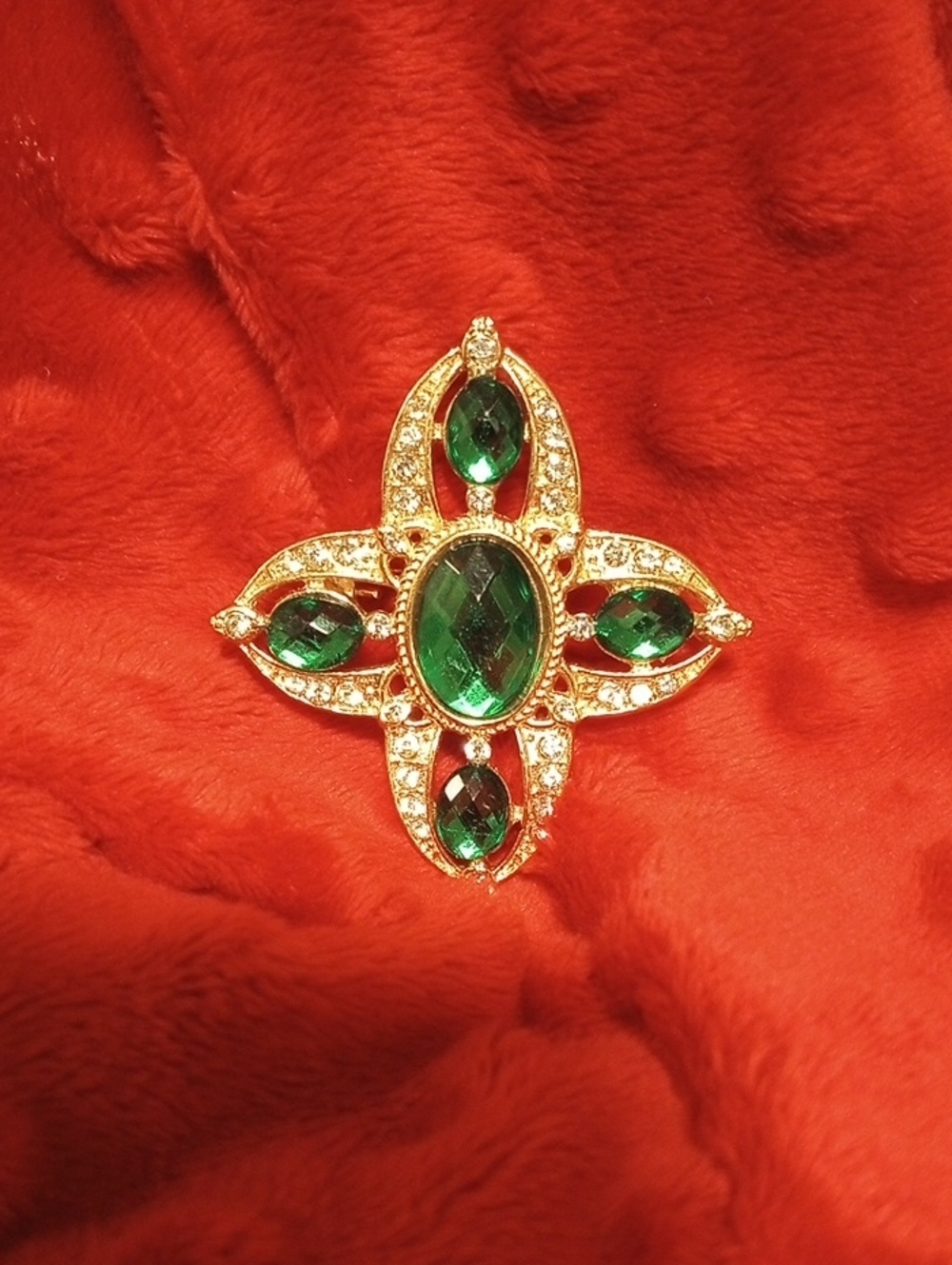 Emerald Green Rhinestone Brooch